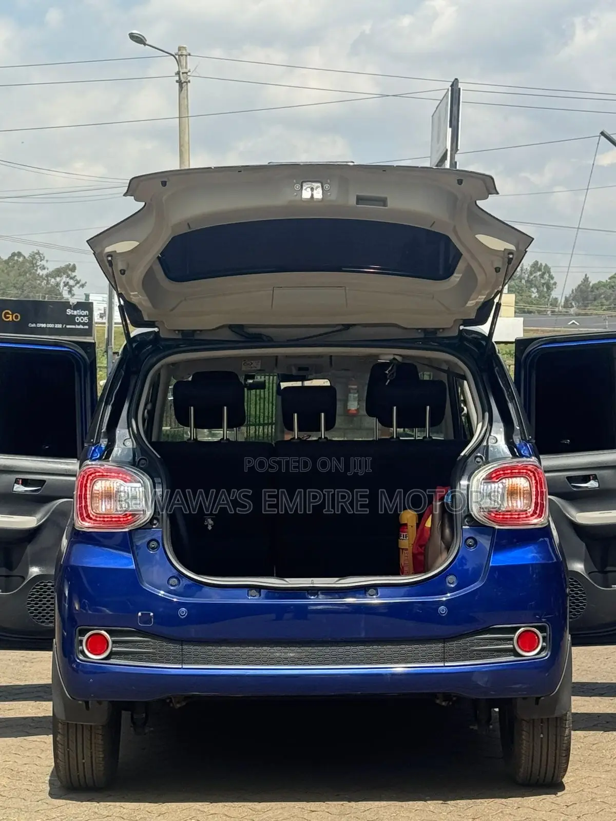 Daihatsu Boon 2018 Blue