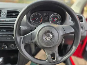 Volkswagen Polo 2012 Red