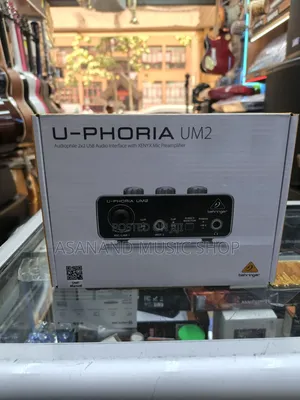 Behringer U-Phoria Um2 Usb Audio Interface
