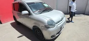 Toyota Sienta 2009 Silver