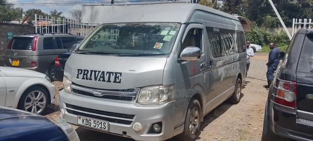 Toyota Grand HiAce 2013 Silver - thumbnail 3