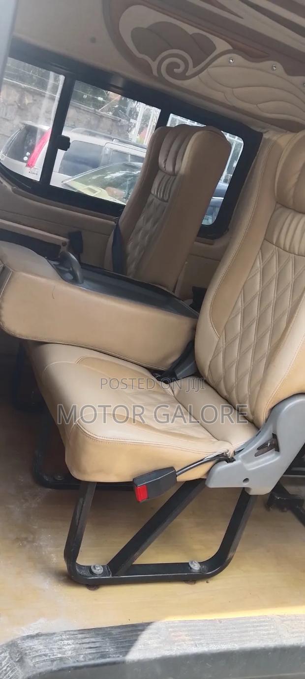 Toyota Grand HiAce 2013 Silver - thumbnail 7