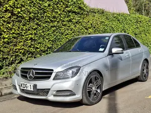 Mercedes-Benz C200 2014 Silver