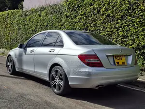Mercedes-Benz C200 2014 Silver