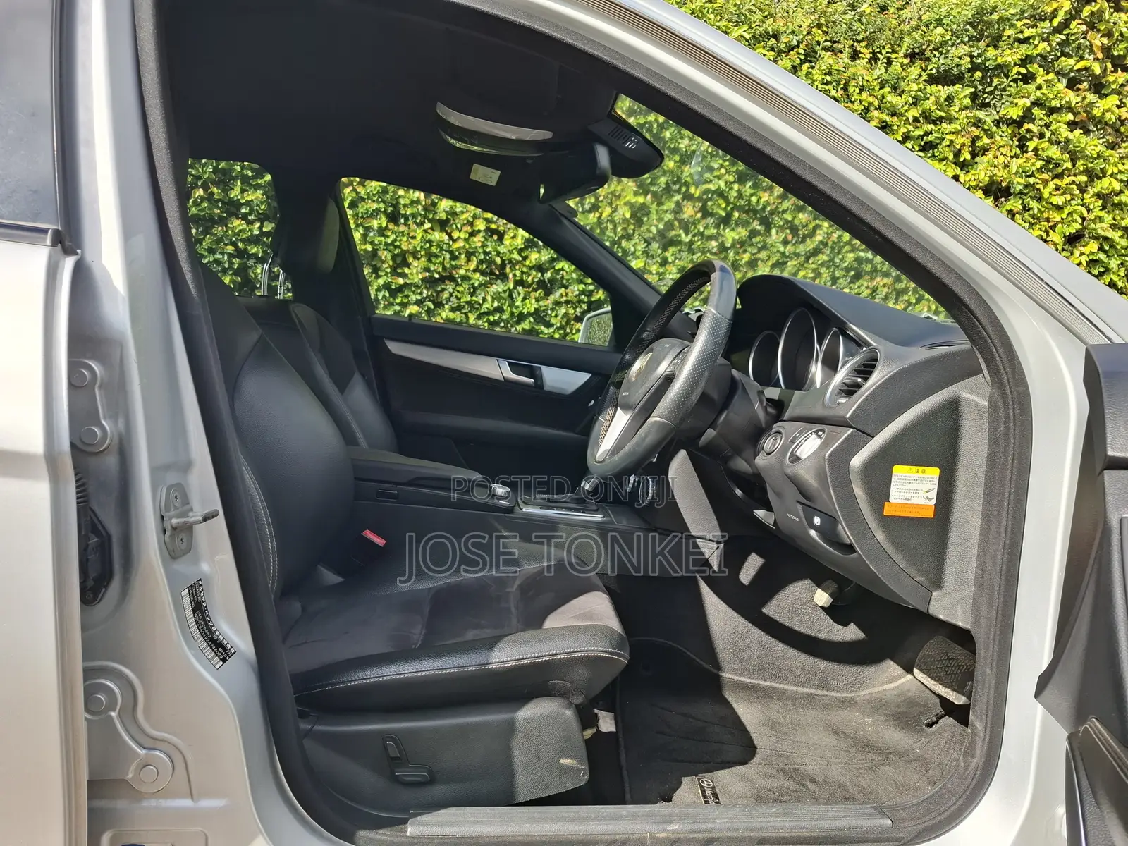 Mercedes-Benz C200 2014 Silver