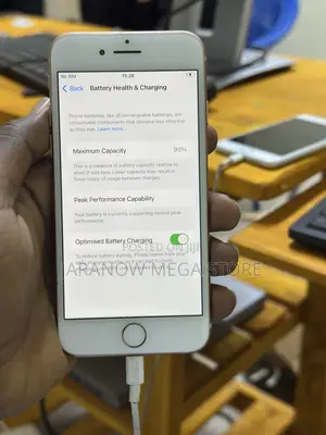 Apple iPhone 8 64 GB Gold