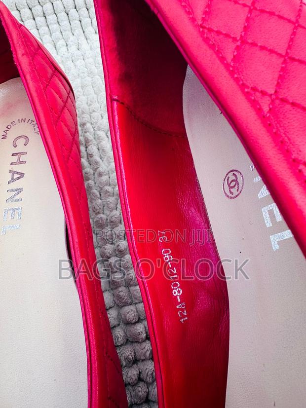 Authentic Chanel Red Leather Ballerina Flats With Silver Cap Toe - thumbnail 4