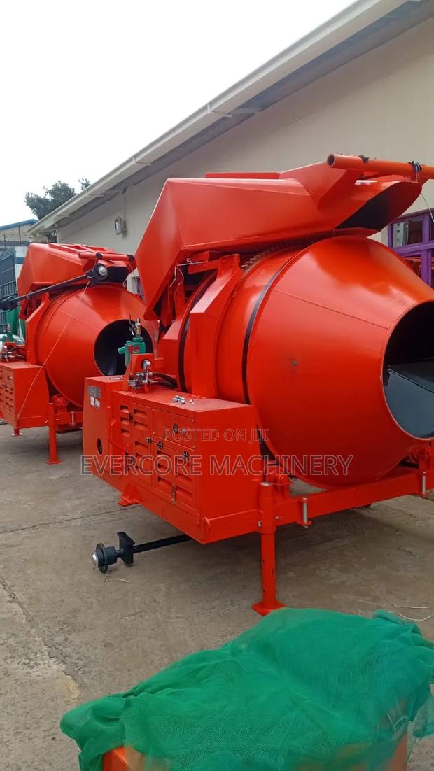 Rdcm350 Diesel Self-Loading Concrete Mixer Hydraulic Type. - thumbnail 2