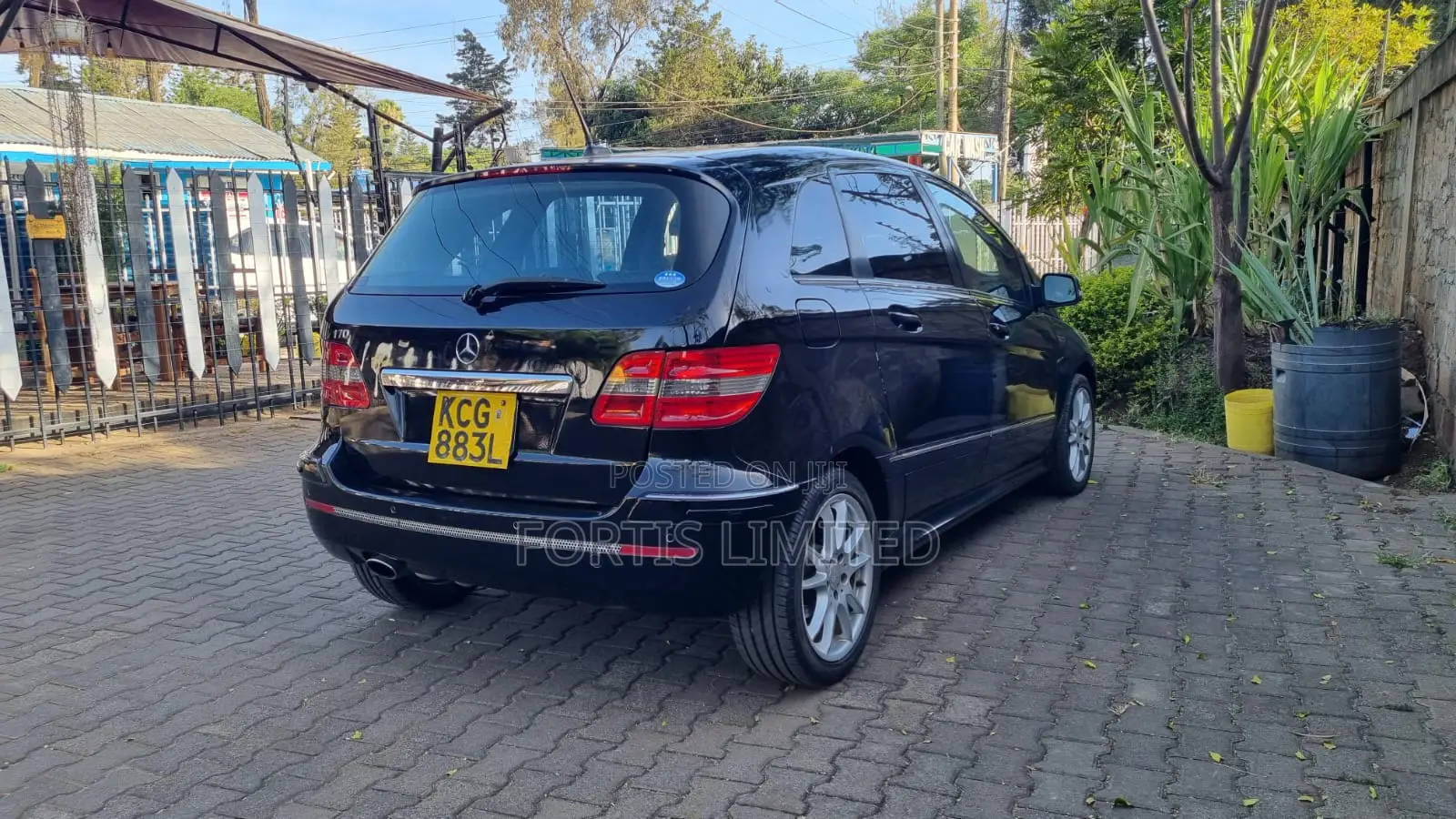 Mercedes-Benz B-Class 2009 Black