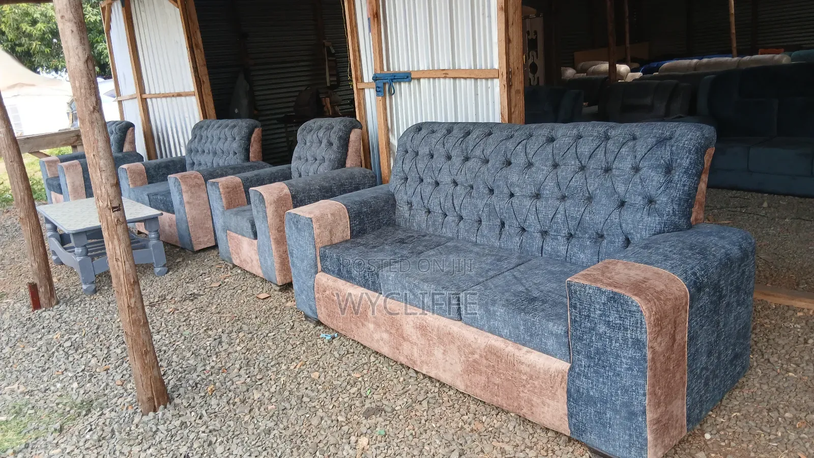 Box Earm Permanent Back Sofa