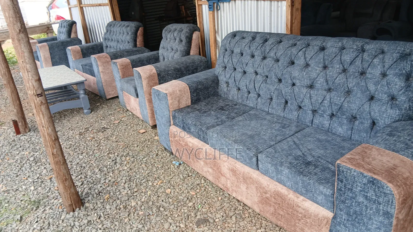 Box Earm Permanent Back Sofa