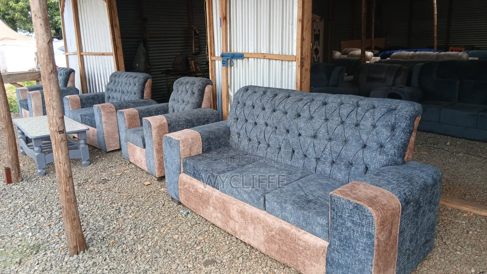 Box Earm Permanent Back Sofa