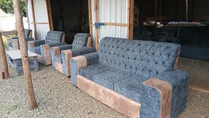 Box Earm Permanent Back Sofa