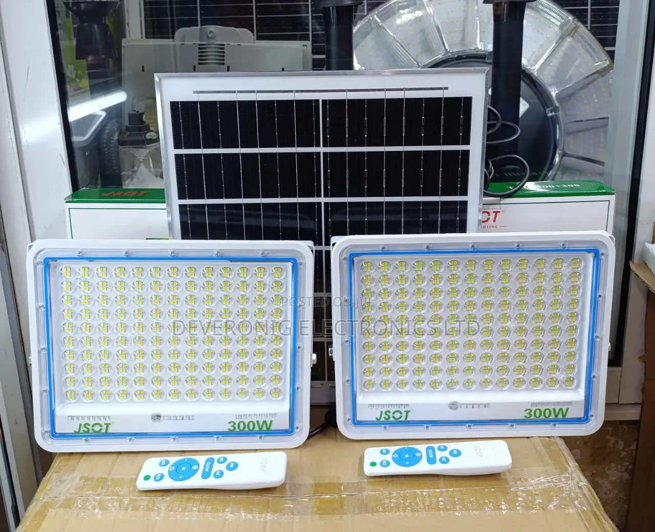 *2in1 300w+300w Solar Floodlights With Warning Lights