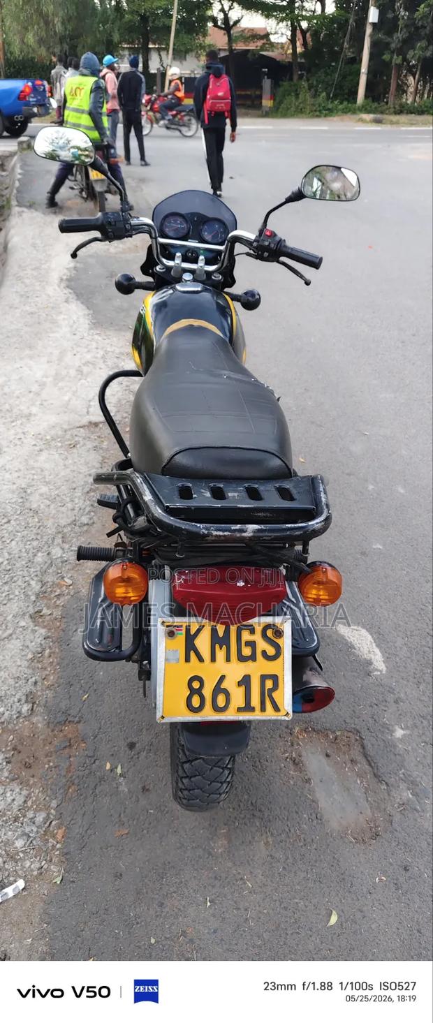 Bajaj Boxer 125 2025 Black