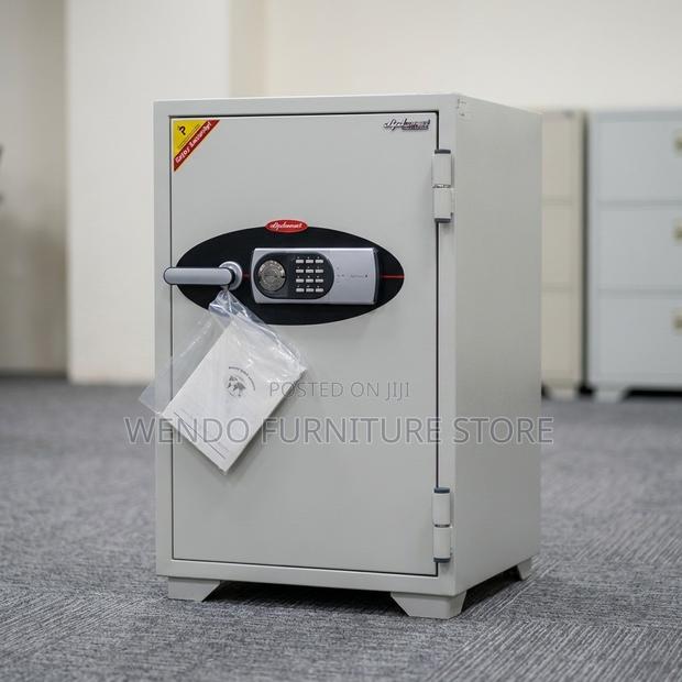 Office Safe : G12 50kgs Diplomat Fireproof Safe - thumbnail 3