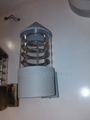Outdoor Wall Light