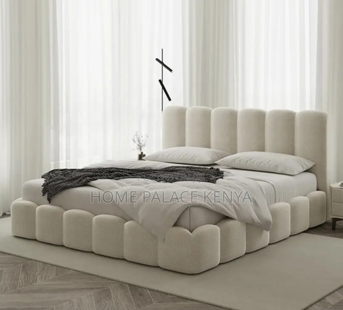 Bubble Bed: Luxury Fabric Upholstered King Size Bed With 10" Matress