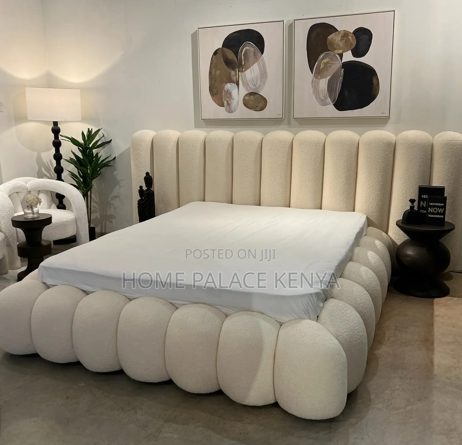 Bubble Bed: Luxury Fabric Upholstered King Size Bed With 10" Matress
