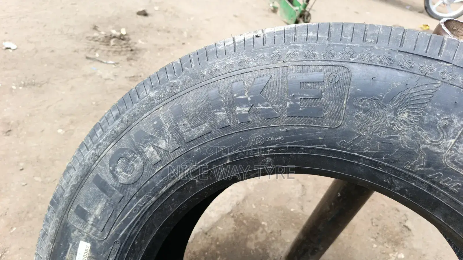 265/70r19.5 Lionlike
