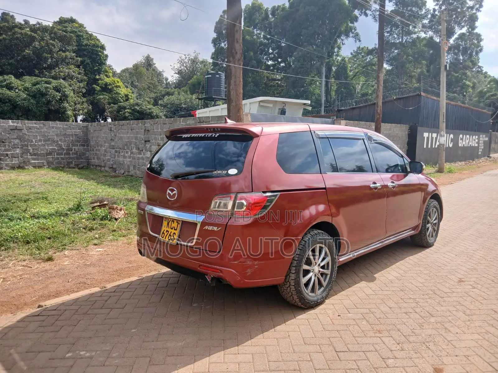 Mazda MPV 2.0 TD Comfort 2009 Red