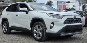Toyota RAV4 2020 White