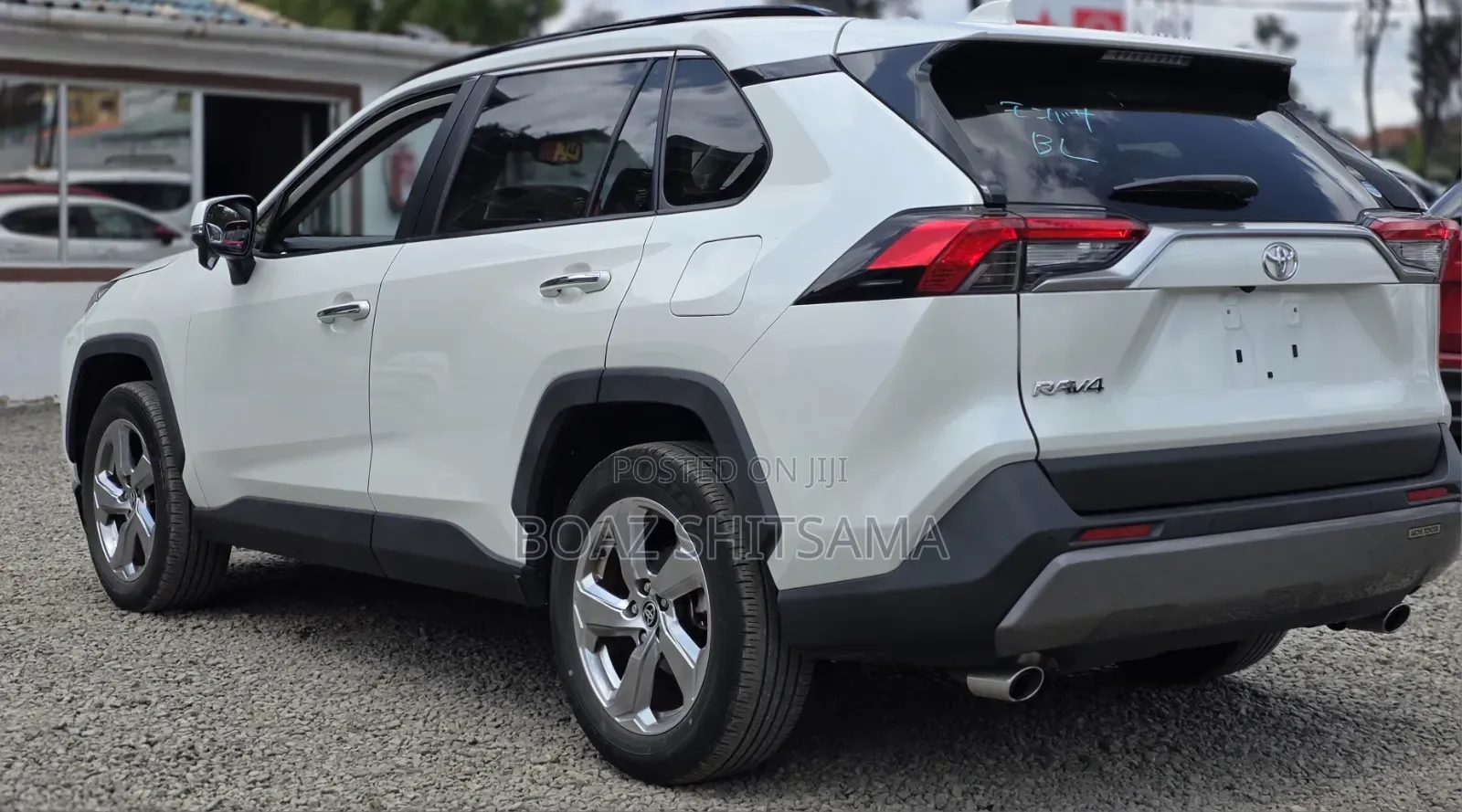 Toyota RAV4 2020 White