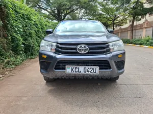 Toyota Hilux 2018 Gray