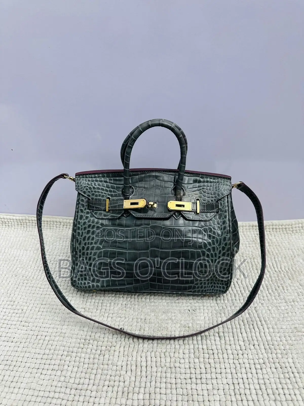 Authentic Hermès Birkin 30 Crocodile Handbag (Gold Hardware)