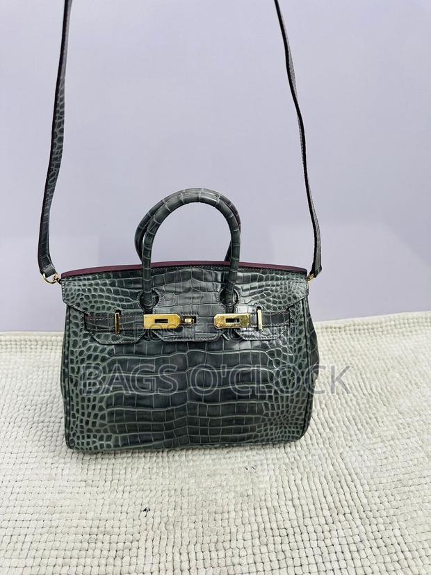 Authentic Hermès Birkin 30 Crocodile Handbag (Gold Hardware) - thumbnail 3