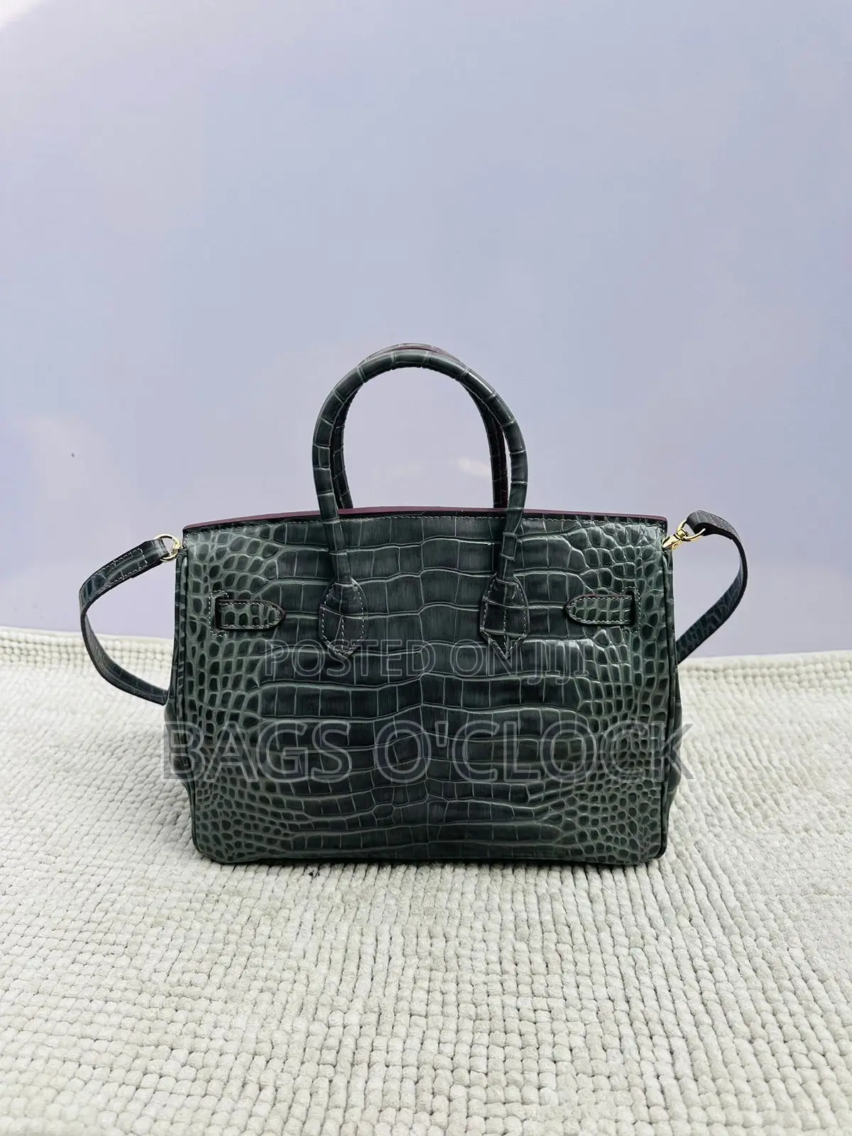 Authentic Hermès Birkin 30 Crocodile Handbag (Gold Hardware)