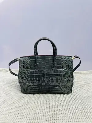 Authentic Hermès Birkin 30 Crocodile Handbag (Gold Hardware)