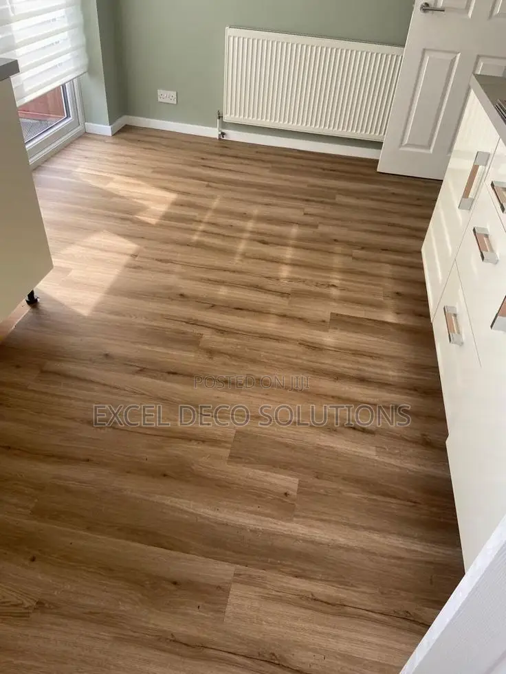 LVT Flooring Planks With Elegant Modern Finish