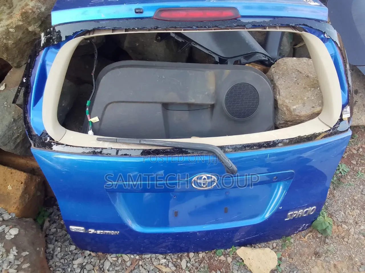 Toyota Spacio Boot X-Japan Import