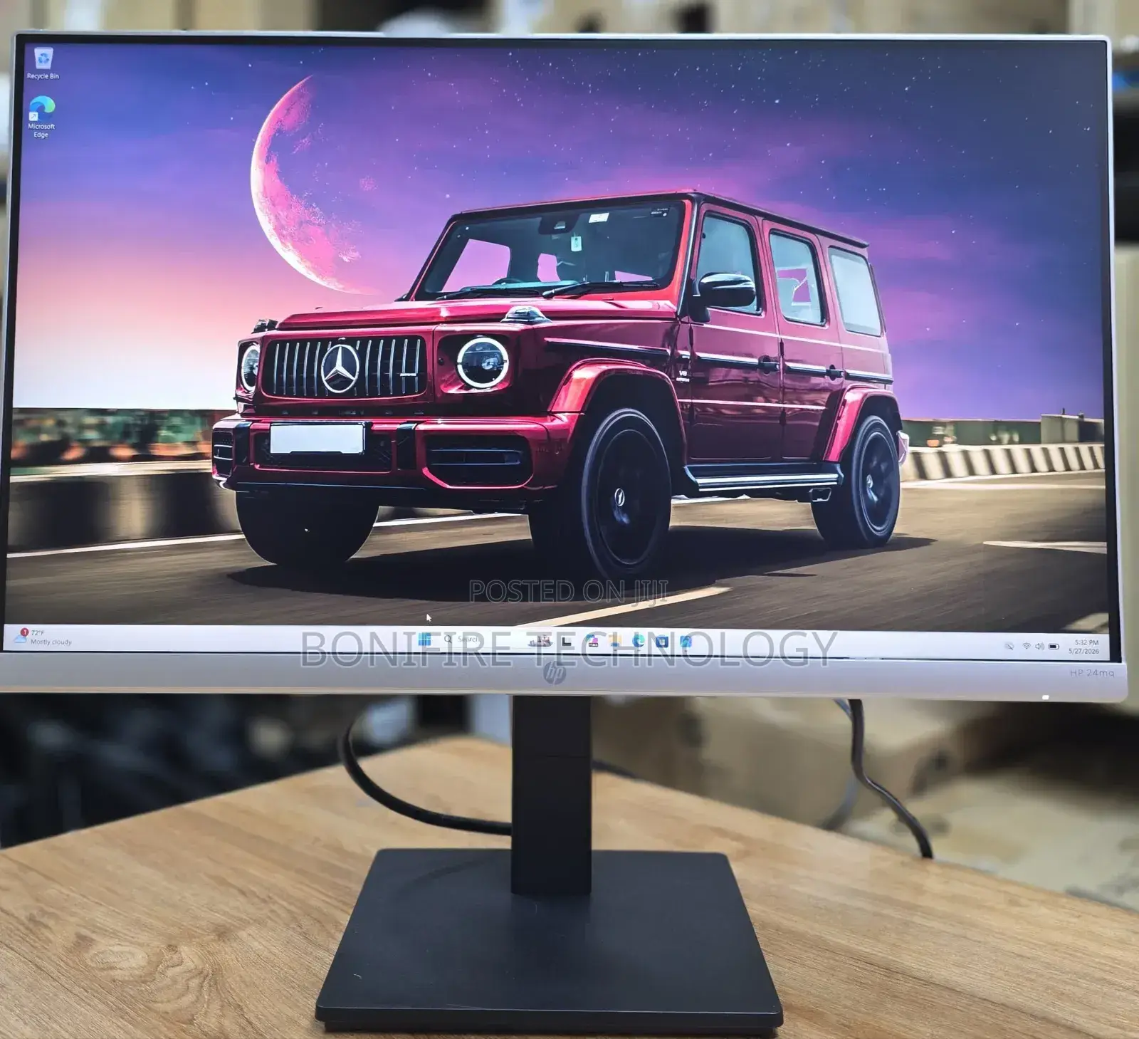 HP 24mq
Size:24 Inch