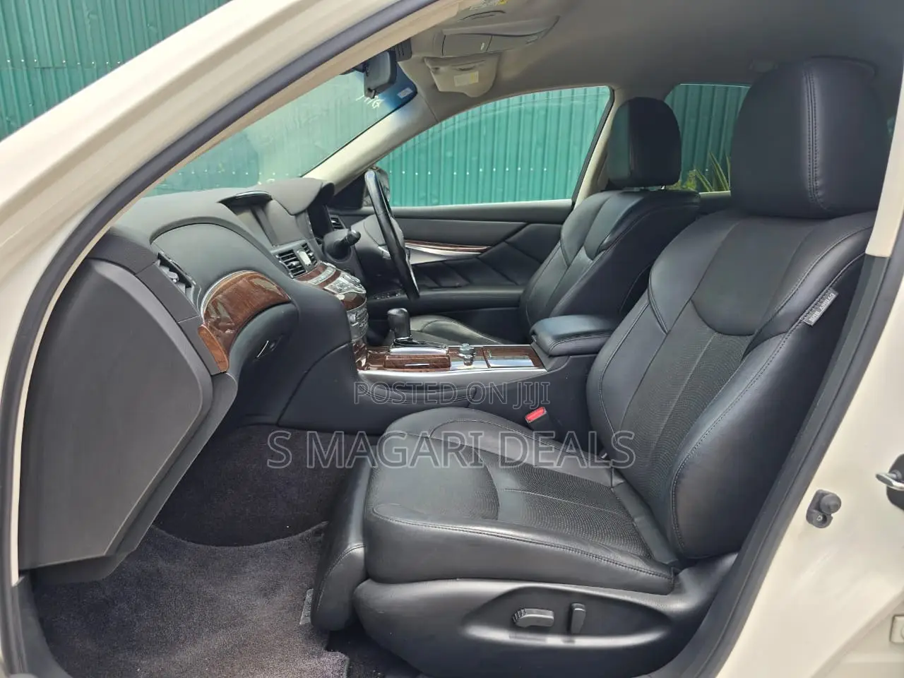 Nissan Fuga 2018 White