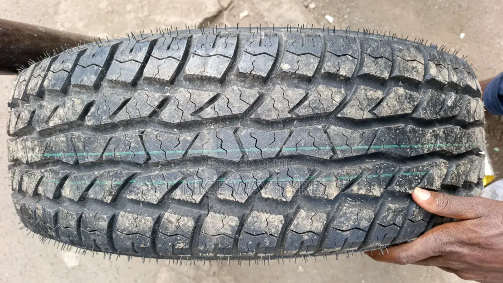 235/65r17 Journey a/T