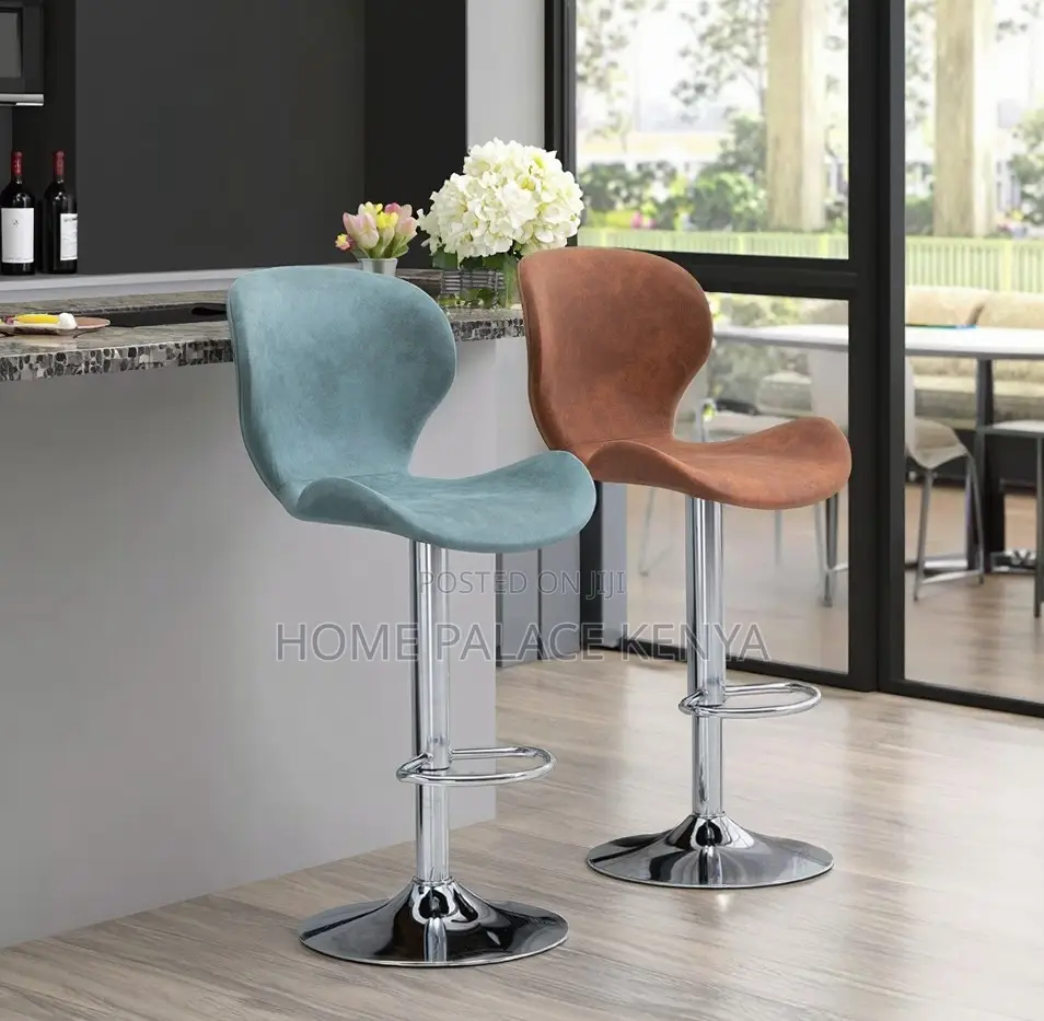 Bar Stool: Gray Swivel Bar Stool With Pu Upholstered Seat