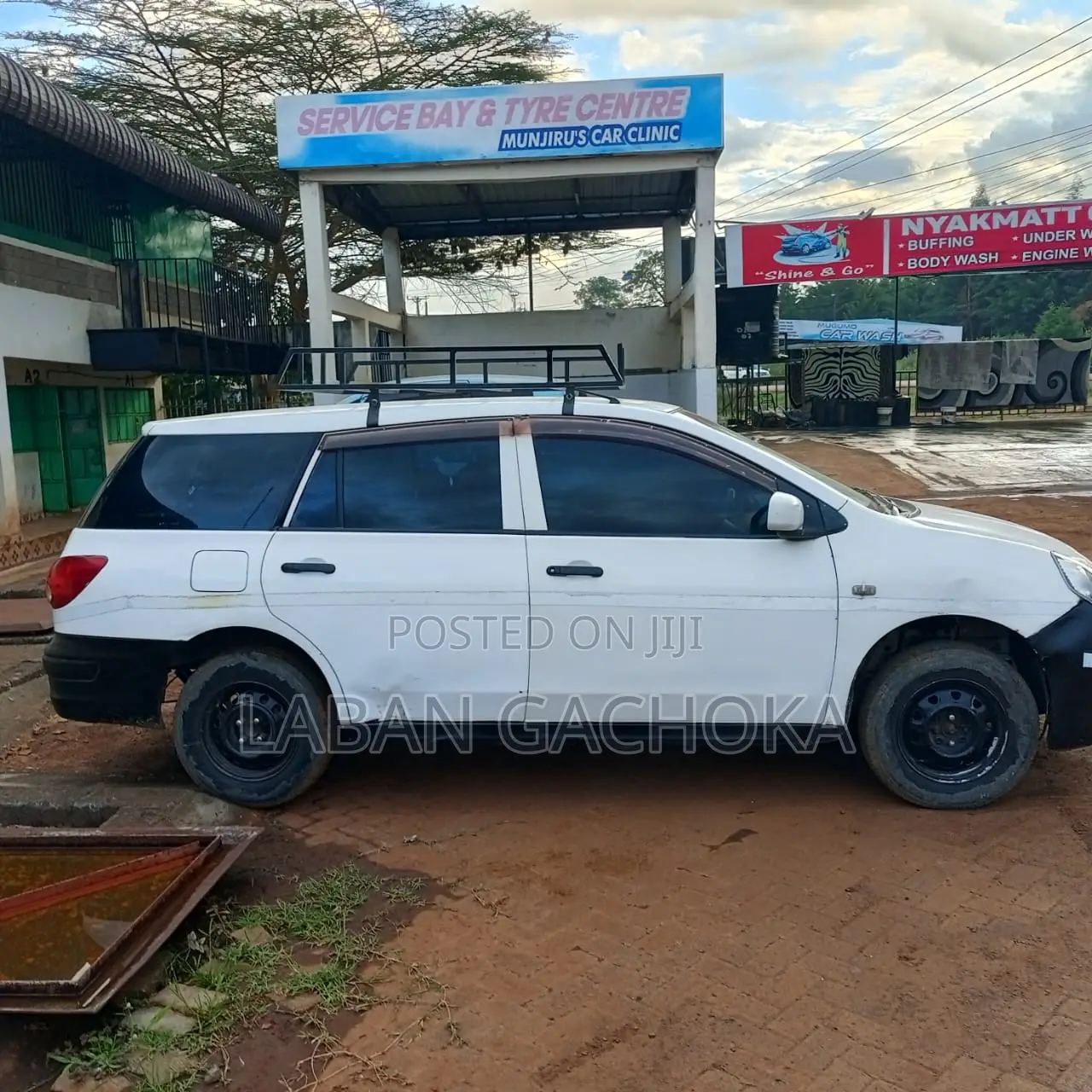 Nissan Advan 2011 White