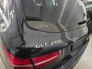Mercedes-Benz GLC-Class 2019 Blue