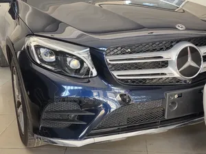 Mercedes-Benz GLC-Class 2019 Blue