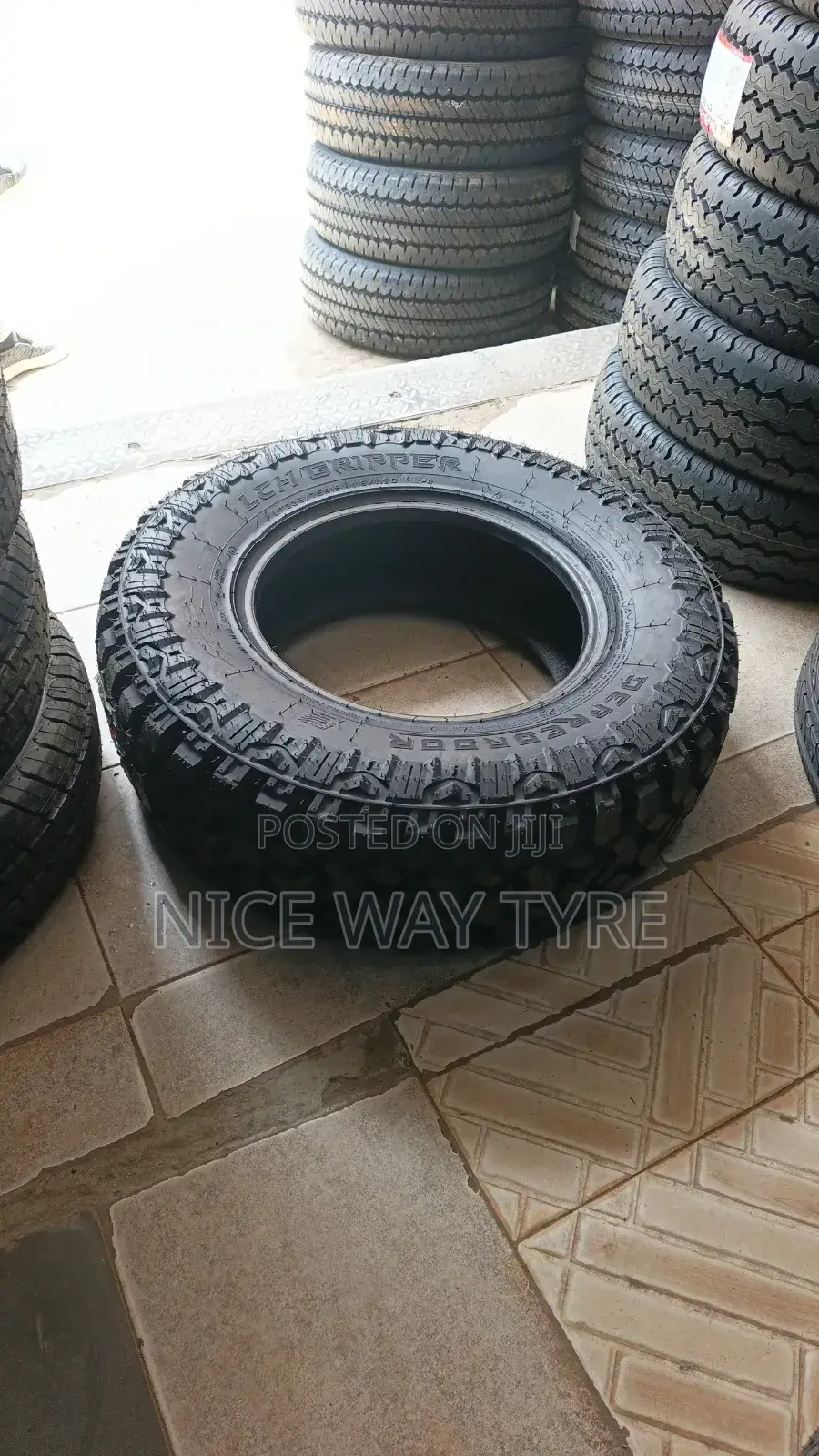 31×10r15 LCH 10ply