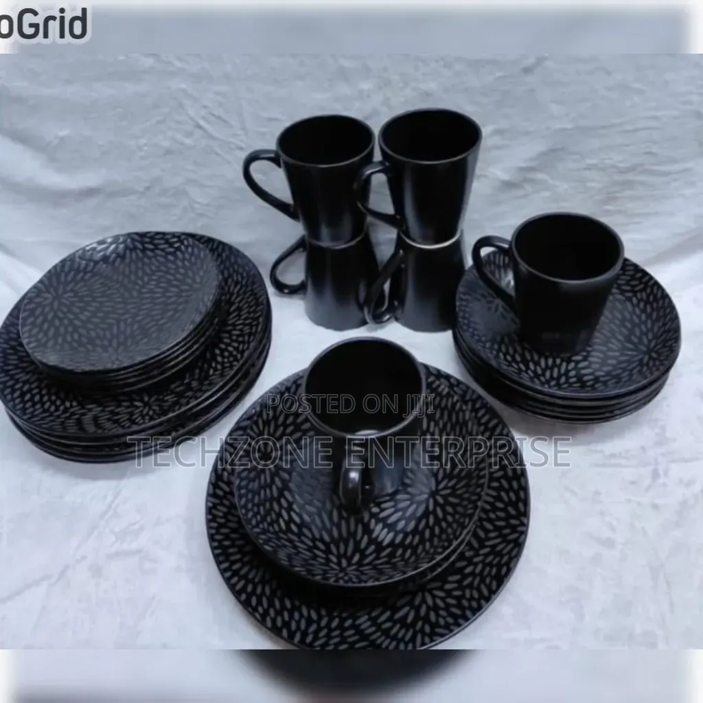 24 PCS Black Leaf Dinner Set 