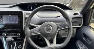 Nissan Serena 2019 Silver