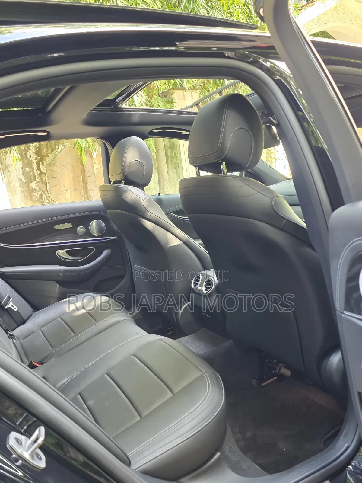 Mercedes-Benz E200 2020 Black