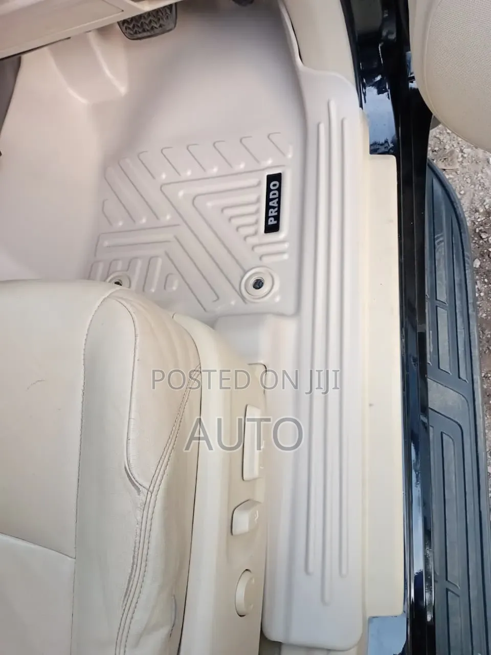 Toyota Land Cruiser Prado 150 Beige 5d Tpe Floor Mats