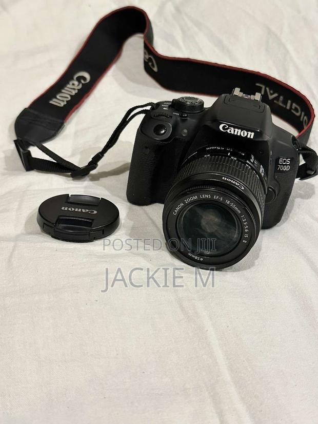 Canon 700d Professional Camera + Wireless Microphone - thumbnail 4
