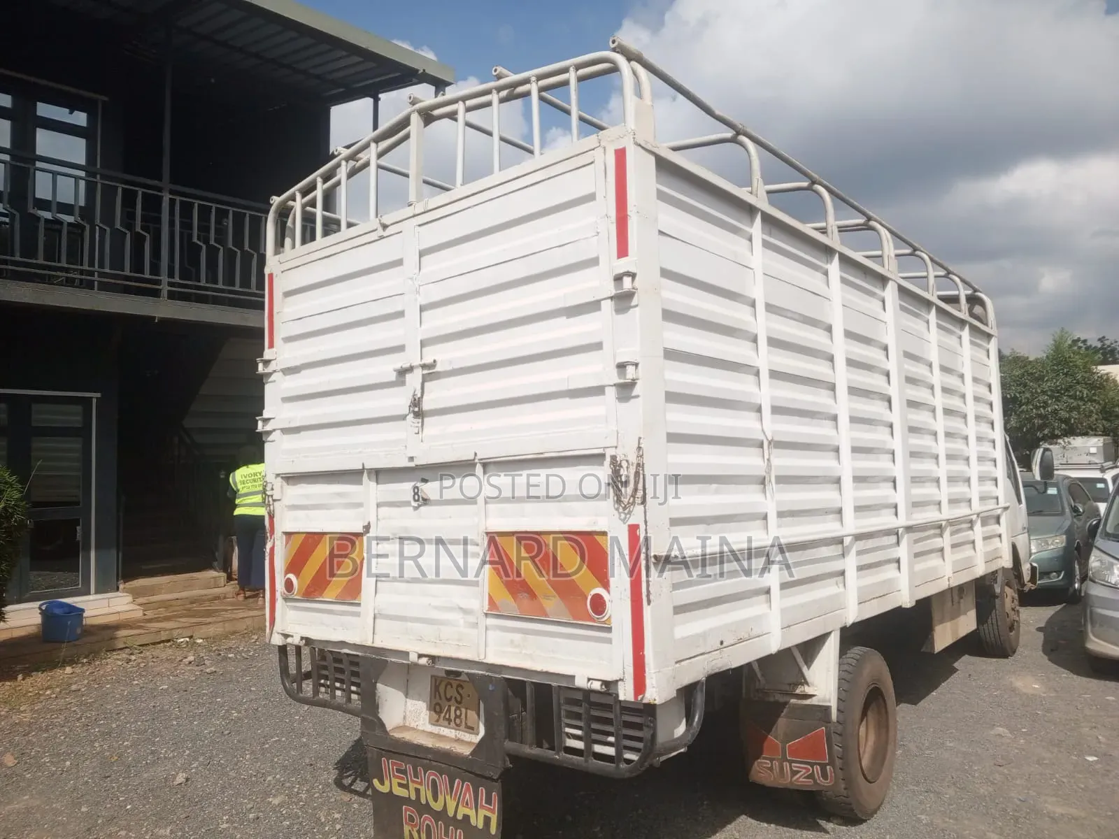 Isuzu NPR 2018 Model
