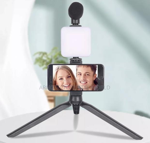 Smartphone Content Creator Video Kit With Led Light and Phone Holder - thumbnail 5