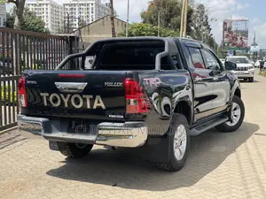 Toyota Hilux Revo Double Cab Deisel 2.4 AWD 2019 Black